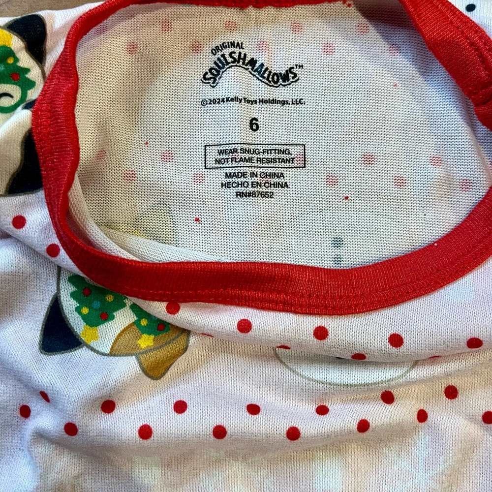 Girl’s Two-Piece Squishmallow Holiday Pajamas, Pink with Red Trim Size 6 - Picture 9 of 11